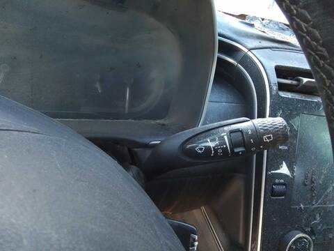 Mando Multifuncion Hyundai Tucson 1.6 CRDI CAT 136CV 100KW