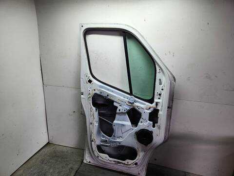 Foto 2ª: Puerta Delantera Izquierda Renault Master L2H2 HKA 3 5T 150CV 110KW [M9TD8] (2014)