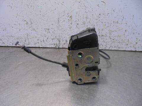 Foto 3ª: Cerradura Puerta Trasera Izquierda Renault Laguna AUTHENTIQUE 100CV 74KW [F9Q N7] (2004)