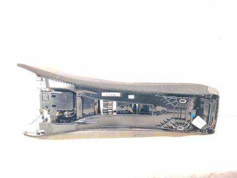 Foto 2ª: Consola Central Mercedes Clase E 180 E 300 238.348) COUPE [M 274.920] (2016)