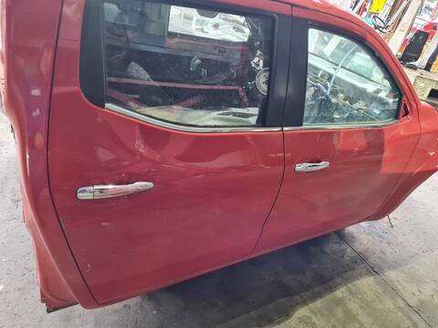 Foto 3ª: Puerta Trasera Derecha Nissan NP300 ACENTA DOUBLE CAB 4X4 163CV 120KW [YS23] (2015)