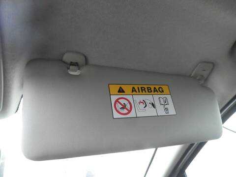 Parasol Derecho Renault Clio K9K612