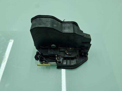 Foto 2ª: Cerradura Puerta Trasera Izquierda Bmw Serie 1 114 118D 143CV 105KW [N47D20C] (2012)