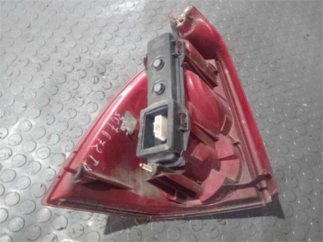 Foto 2ª: Piloto Trasero Derecho Peugeot 307 1.6 HDI 110 [9HY (DV6TED4)]