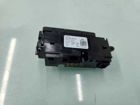 Foto 3ª: Mando Luces Audi Q3 35 TDI BASICO 150CV 110KW [DTSB] (2021)