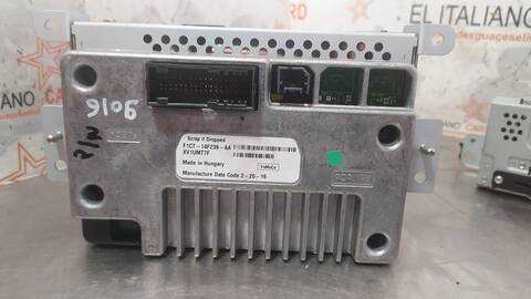 Foto 3ª: Sistema GPS Ford Kuga TITANIUM 180CV 132KW [T8MA] (2016)