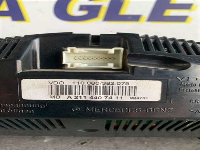 Foto 3ª: Cuadro de Instrumentos Mercedes Clase E 180 E 300 CDI BLUETEC [211.024] BERLINA 0CV [642920] (2009)