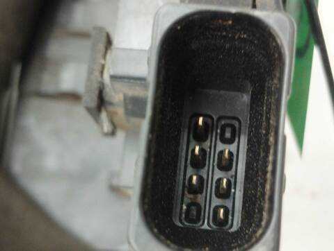 Foto 4ª: Cerradura Puerta Trasera Izquierda Fiat Punto DYNAMIC 75CV 55KW [199A9000] (2013)