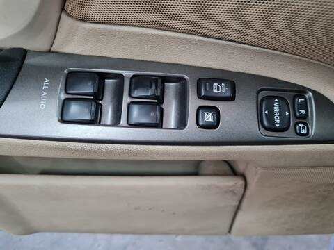 Botonera Elevalunas Lexus IS 220D 177CV 130KW