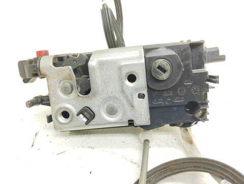 Foto 3ª: Cerradura Puerta Trasera Izquierda Citroen C4 1.6 HDI FAP 92CV 68KW [9H06] (2015)