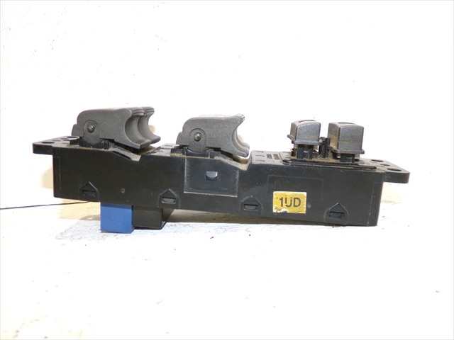 Foto 2ª: Botonera Elevalunas Ssangyong Kyron 2.0 XDI 2006-2009 [D20DT] (2006)