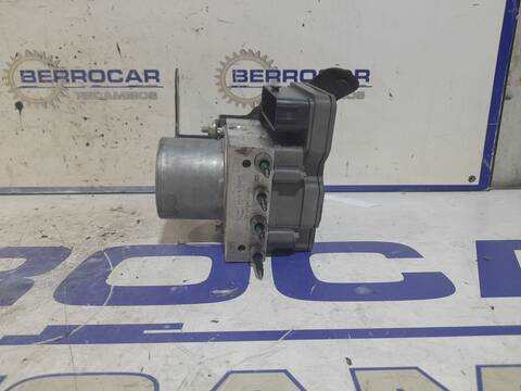 Foto 2ª: Abs Jaguar XE 2.0 DIESEL CAT 180CV 132KW (2014)