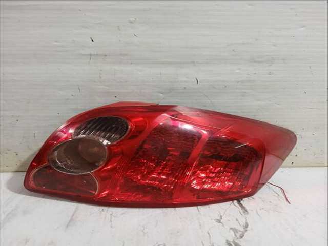Piloto Trasero Derecho Toyota Auris 1.33 DUAL-VVTI NRE150_) 101CV 74KW