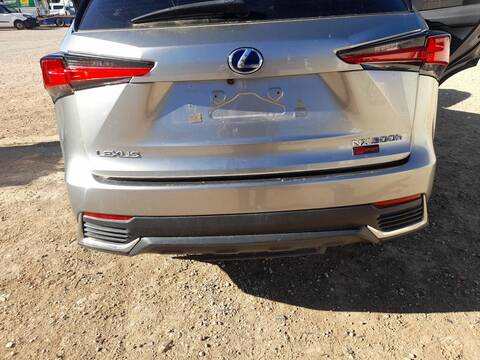 Paragolpes Trasero Lexus NX 300H AYZ10_) 197CV 145KW