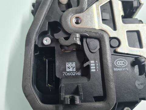 Foto 3ª: Cerradura Puerta Trasera Derecha Bmw Serie 3 315 320D BERLINA 163CV 120KW [N47D20C] (2009)