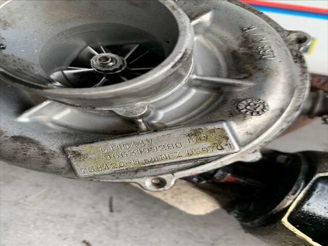 Foto 3ª: Turbocompresor Citroen Xsara XSARA PICASSO EXCLUSIVE PLUS 0CV [1560 CC (1.6 LTR) 110CV/80KW DV6TED4 9HY] (2005)