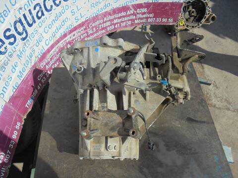 Foto 2ª: Caja Cambios Hyundai Santa Fe 2.0 GLS CRDI 113CV 83KW [D4EA] (2003)