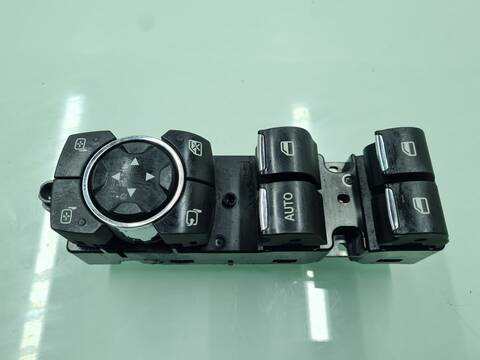 Botonera Elevalunas Ford EcoSport TITANIUM 101CV 74KW