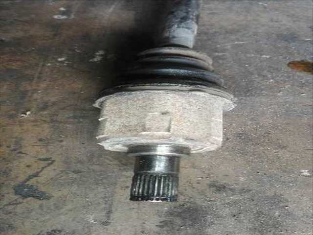 Foto 3ª: Transmision Delantera Derecha Kia Ceed DRIVE 90CV 66KW [D4FBL] (2011)