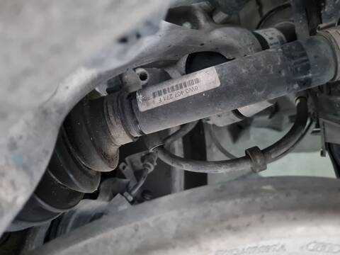 Foto 1ª: Transmision Delantera Derecha Audi A4 30 TDI ADVANCED AVANT 136CV 100KW [DTNB] (2020)