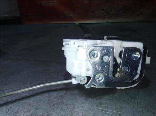 Foto 2ª: Cerradura Puerta Delantera Derecha Citroen C4 1.6 ATTRACTION 2WD [1.6 LTR. - 84 KW HDI FAP] [9HD]