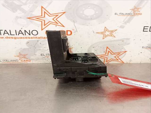 Foto 4ª: Caja Reles Fusibles Mercedes Clase E 180 E 220 CDI 211.006) BERLINA 150CV 110KW [646961] (2004)