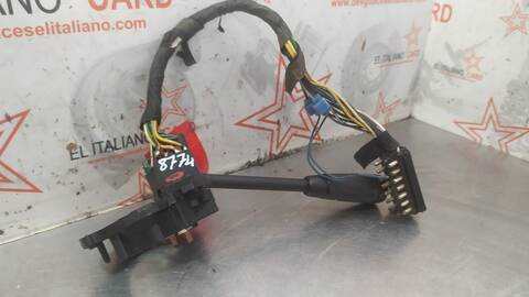 Foto 2ª: Mando Luces Mercedes Clase E 180 300 D - E 300 D TURBO 124.133) BERLINA 147CV 108KW [OM603960] (1991)