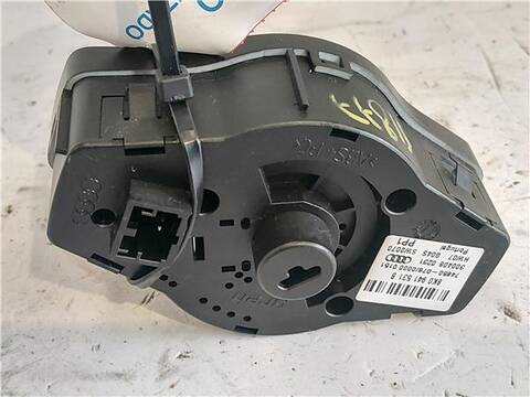 Foto 2ª: Mando Multifuncion Audi A4 2.0 BASIS BERLINA 143CV 105KW [CAGA] (2008)
