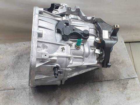 Foto 2ª: Caja Cambios Renault Master L2H2 HKA 35T (2011)