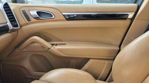 Tapizados Cartoneras Porsche Cayenne M059E AUT.