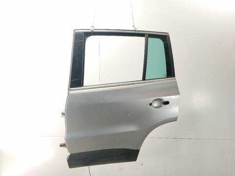 Foto 2ª: Puerta Trasera Izquierda Volkswagen Tiguan 2.0 TDI 4MOTION 140CV (2007)