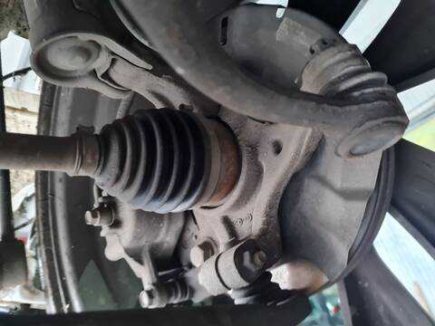 Mangueta Delantera Derecha Kia Rio DRIVE 84CV 62KW