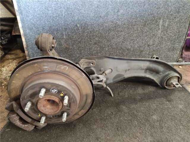 Foto 3ª: Mangueta Trasera Izquierda Hyundai i30 1.4 BASE [1.4 LTR. - 66 KW CRDI CAT] [D4FC]
