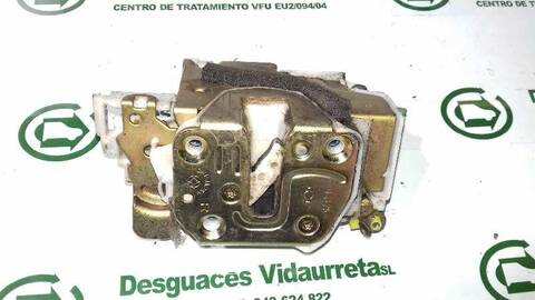 Foto 2ª: Cerradura Puerta Delantera Derecha Nissan Navara 2.5 TD 16V CAT 133CV 98KW PICK-UP D22) [YD25] (2004)