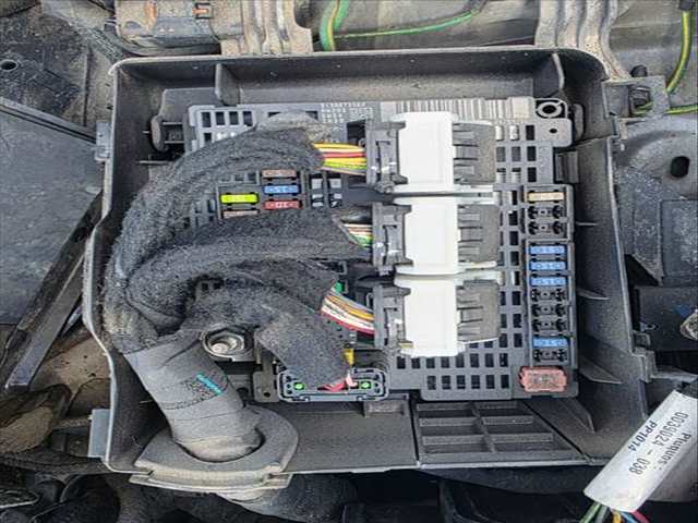 Caja Reles Fusibles Peugeot 308 9HC