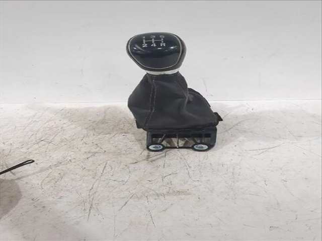 Foto 3ª: Palanca de Cambio Ford Ka 1.2 70CV [B2KA] (2014)