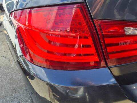 Foto 2ª: Piloto Trasero Izquierdo Bmw Serie 5 518 520 D 184CV 135KW [N47D20C] (2010)