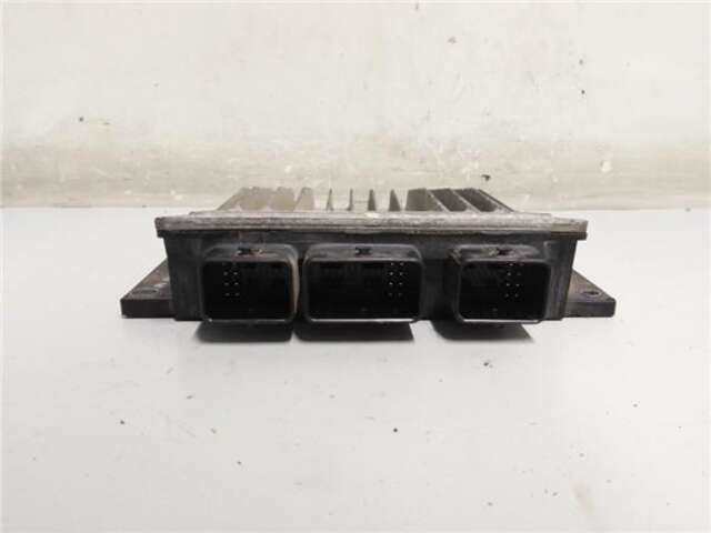 Foto 2ª: Centralita Motor ECU Renault Clio 1.5 EXPRESSION [1.5 LTR. - 50 KW DCI DIESEL] [K9K 768]