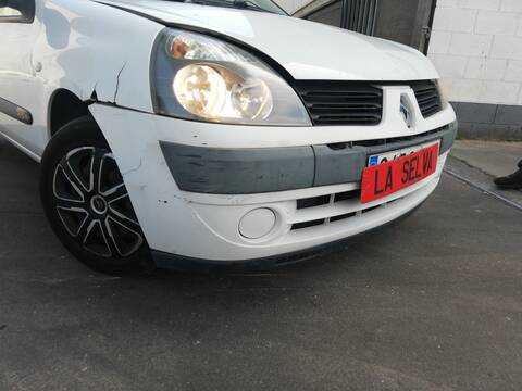 Foto 2ª: Paragolpes Delantero Renault Clio K9K700 (2004)