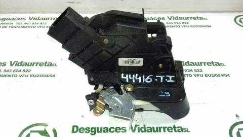 Foto 1ª: Cerradura Puerta Trasera Izquierda Ford C Max 1.6 16V CAT 100CV 74KW FOCUS CAP) [HWDA] (2004)