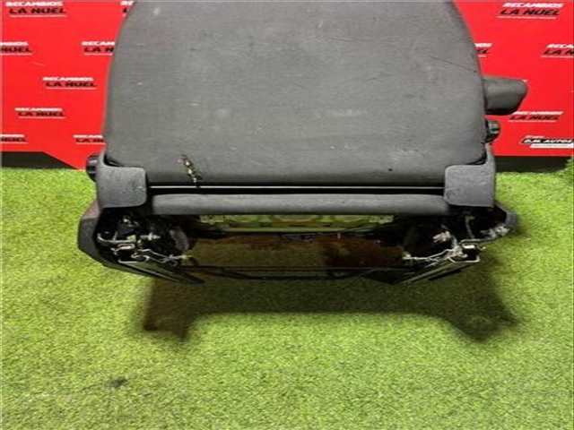 Foto 4ª: Asiento Delantero Izquierdo Ford Transit 2.0 320 L1 TRANSIT TREND [2 0 LTR. - 96 KW TDCI CAT] 131CV [BKFA] (2019)