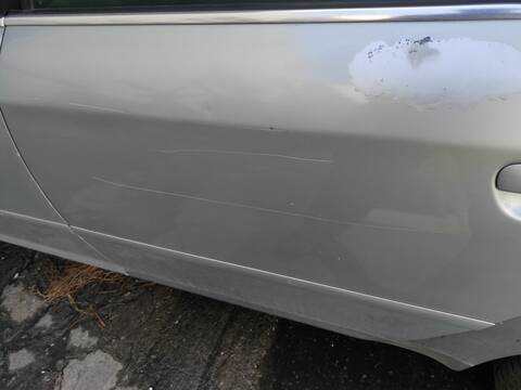 Foto 2ª: Puerta Trasera Izquierda Audi A6 AFN BERLINA (1997)