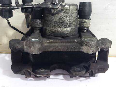 Foto 3ª: Pinza Freno Delantera Derecho Volkswagen Passat ADVANCE 131CV [AVF] (2000)