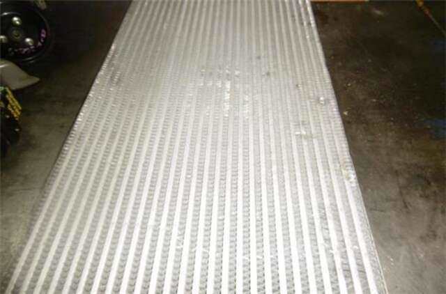 Foto 3ª: Intercooler Chevrolet Orlando 2.0 LT [2.0 LTR. - 96 KW DIESEL CAT] [Z20D1]