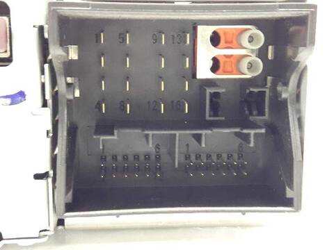 Foto 3ª: Sistema GPS Bmw Serie 1 114 2.0 TD 116CV [N47D20C] (2011)