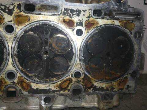 Foto 2ª: Culata Chrysler Voyager 147CV 108KW