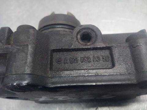 Foto 2ª: Bomba Combustible Mercedes Clase C 160 C 220 T CDI 203.206) 143CV 105KW FAMILIAR [OM611962] (2001)