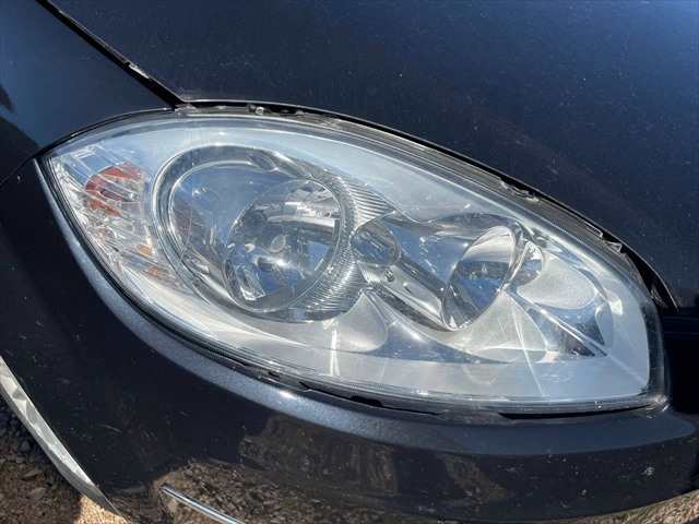 Foto 3ª: Faro Derecho Fiat Linea 1.3 JTD 90cv [199A3000] (2007)