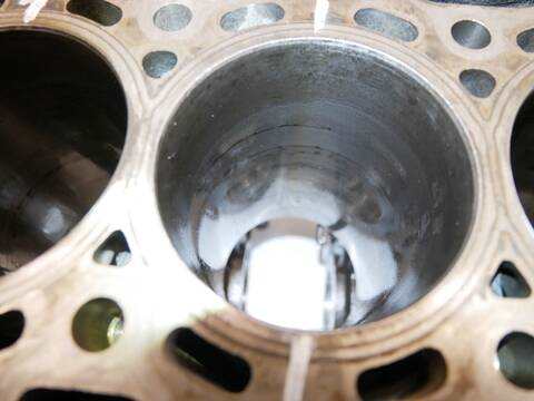 Foto 3ª: Bloque Motor Renault Megane 116 CV 85KW IV [K9K872 K9K]
