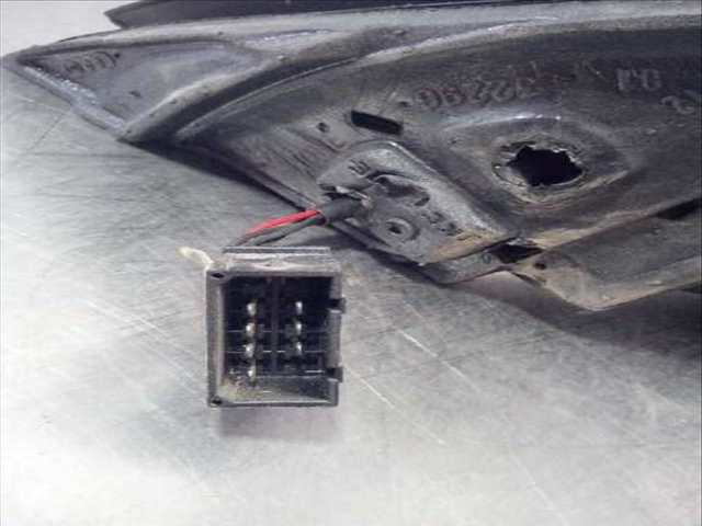 Foto 3ª: Retrovisor Derecho Audi A6 2.4 121KW) BERLINA 165CV (1997)